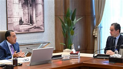 رئيس الوزراء يتابع إجراءات فض التشابكات المالية بين الهيئة الوطنية للإعلام وبنك الاستثمار القومي