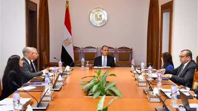 وزير الخارجية يلتقي بقيادات وأعضاء الوكالة المصرية للشراكة من أجل التنمية|صور