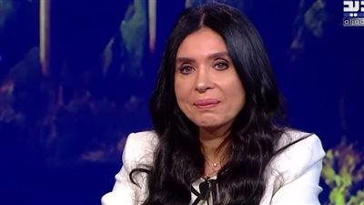 دينا: الرقص أصبح وسيلة للعلاج النفسي واللياقة البدنية