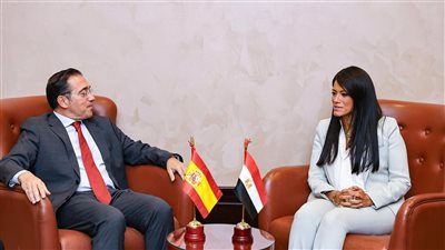 التخطيط: 95% من محطات طاقة الرياح في مصر نفذتها شركات إسبانية ونتطلع لزيادة وتنويع الاستثمارات