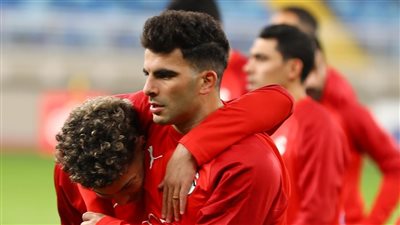 إمام عاشور و زيزو أبرز غيابات الأهلي أمام سيراميكا كليوباترا بالدوري