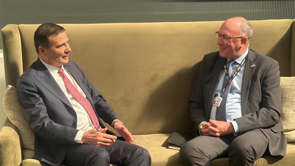 وزير الزراعة يلتقي مفوض المملكة المتحدة لدى جنوب افريقيا