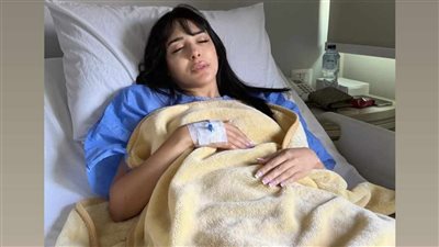 ساندي تخضع لعملية جراحية في الأنف.. وتوجه رسالة للجمهور