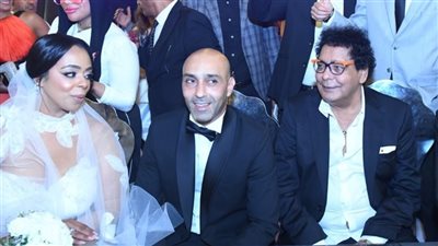 بالصور.. محمد منير يحتفل بعقد قران ابنة شقيقته بحضور نجوم الفن