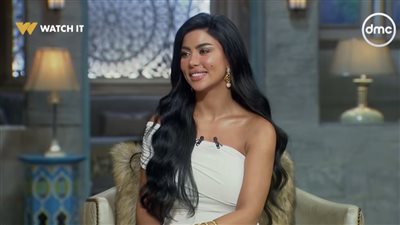 كارولين عزمي: اشتغلت في حضانة وعيادة تجميل علشان أدخل معهد الفنون المسرحية
