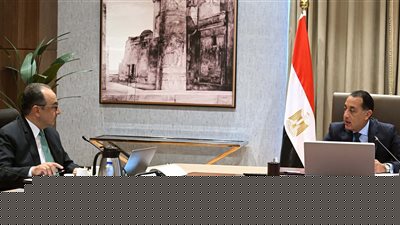 رئيس الوزراء يتابع جهود إعادة هيكلة وتطوير شركات الغزل والنسيج