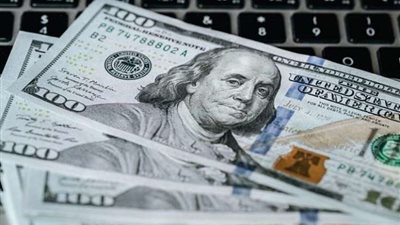 الدولار عند 47.80 جنيه.. هبوط طبيعي أم سيناريو مدبر لامتصاص السوق؟