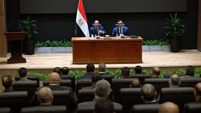 رئيس الوزراء: رؤساء المدن الجديدة أمامهم فرصة لتحقيق الفارق.. ومن لا يحقق المستهدف سيتم استبداله