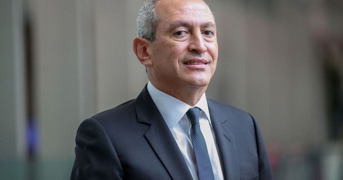 ساويرس يخطط لاندماج “OCI” و”أوراسكوم” من أبوظبي