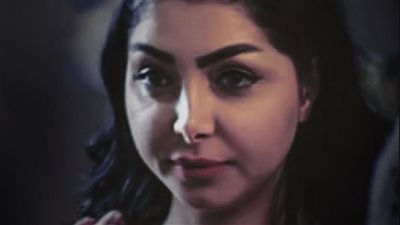 نتفلكس تعيد كلوديا حنا إلى الأضواء بعرض فيلم ورقة جمعية