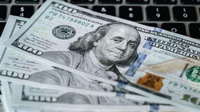 الدولار يقفز فجأة.. من يحرك الخيوط في الكواليس؟
