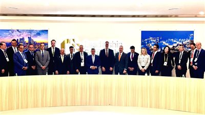 الحكومة المصرية تولي أهمية كبرى لتهيئة بيئة مستقرة وجاذبة للاستثمار