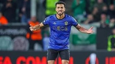 غموض حول مستقبل محمد عبدالمنعم مع نيس بعد إستبعاده من القائمة الأوروبية