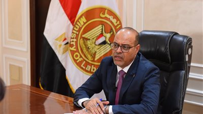 وظائف جديدة للشباب في 8 محافظات.. رواتب وتأمينات ومزايا متعددة