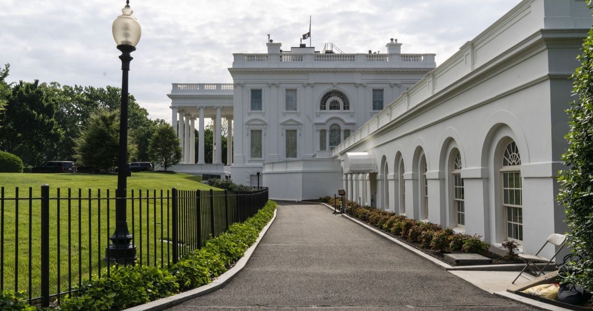 الإدارة الأميركية تمهد لتسريح جماعي لموظفين خلال الإغلاق الحكومي