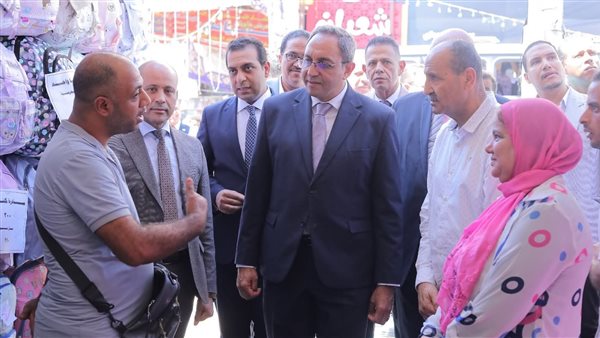 محافظ قنا يفتتح معرض “أهلا مدارس” لتوفير المستلزمات الدراسية بأسعار مخفضة