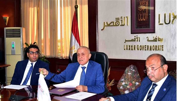 محافظ الأقصر يعقد اجتماع لمتابعة ملف منظومة التقنين ويشدد على سرعة حسمه