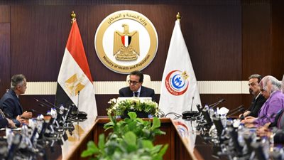 وزير الصحة يلتقي رئيس مؤسسة شباب القادة لمناقشة تأهيل طلاب المدارس للقيادة