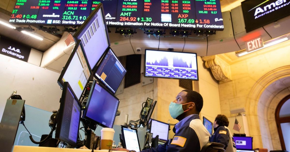 من أبرز المستفيدين والمتضررين المحتملين من خفض الفائدة؟