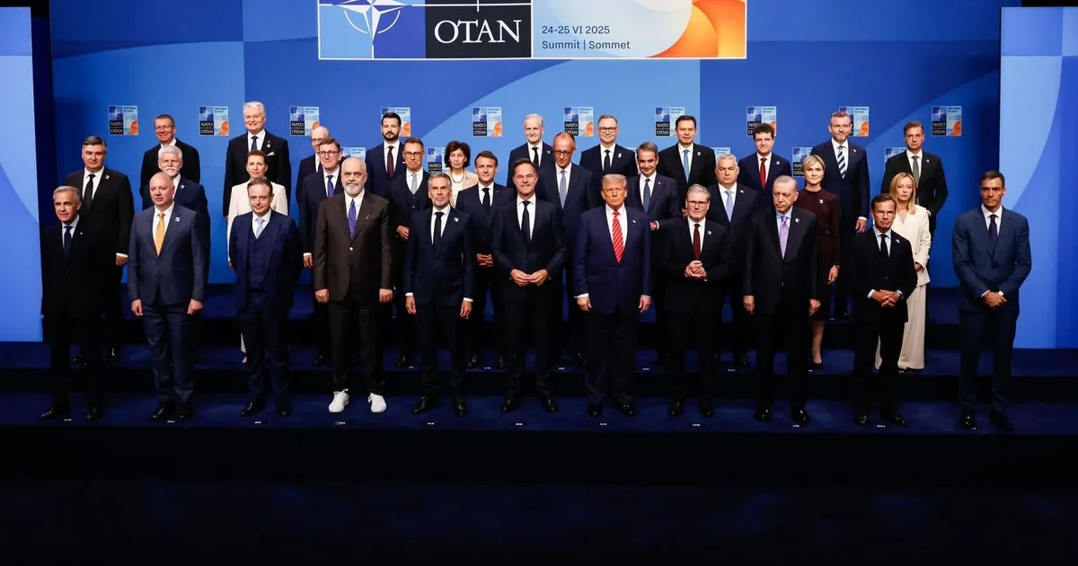 ترمب يدعو دول الناتو لوقف شراء النفط الروسي