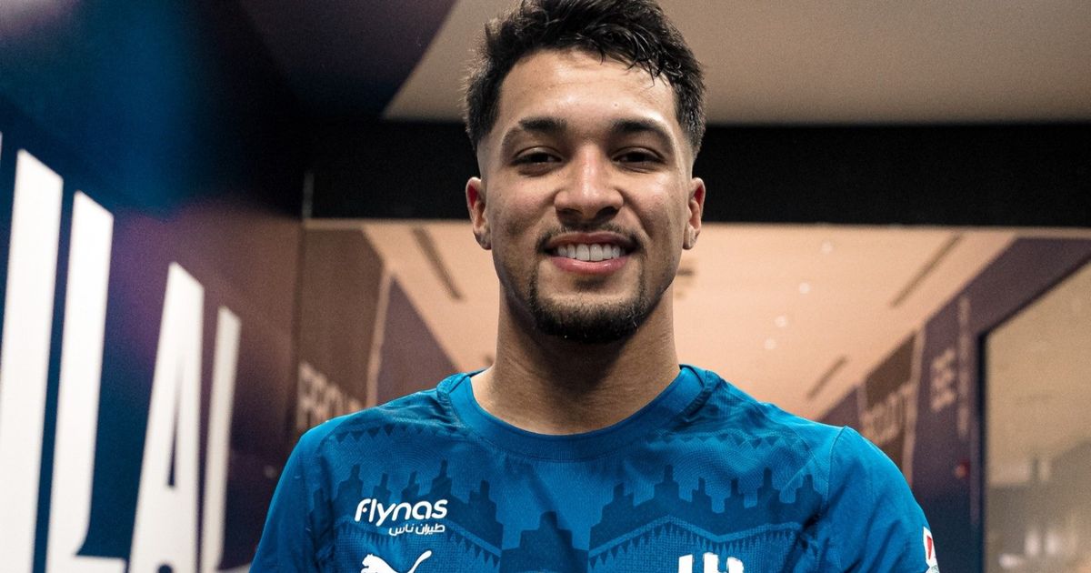 ليوناردو الأفضل وبونو الأسوأ من الهلال ضد الأخدود بدوري روشن