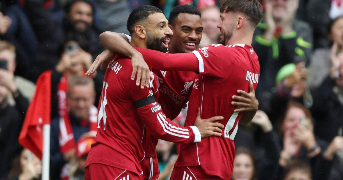 ليفربول يكافئ “مفاجأة الموسم الماضي” بعقد جديد