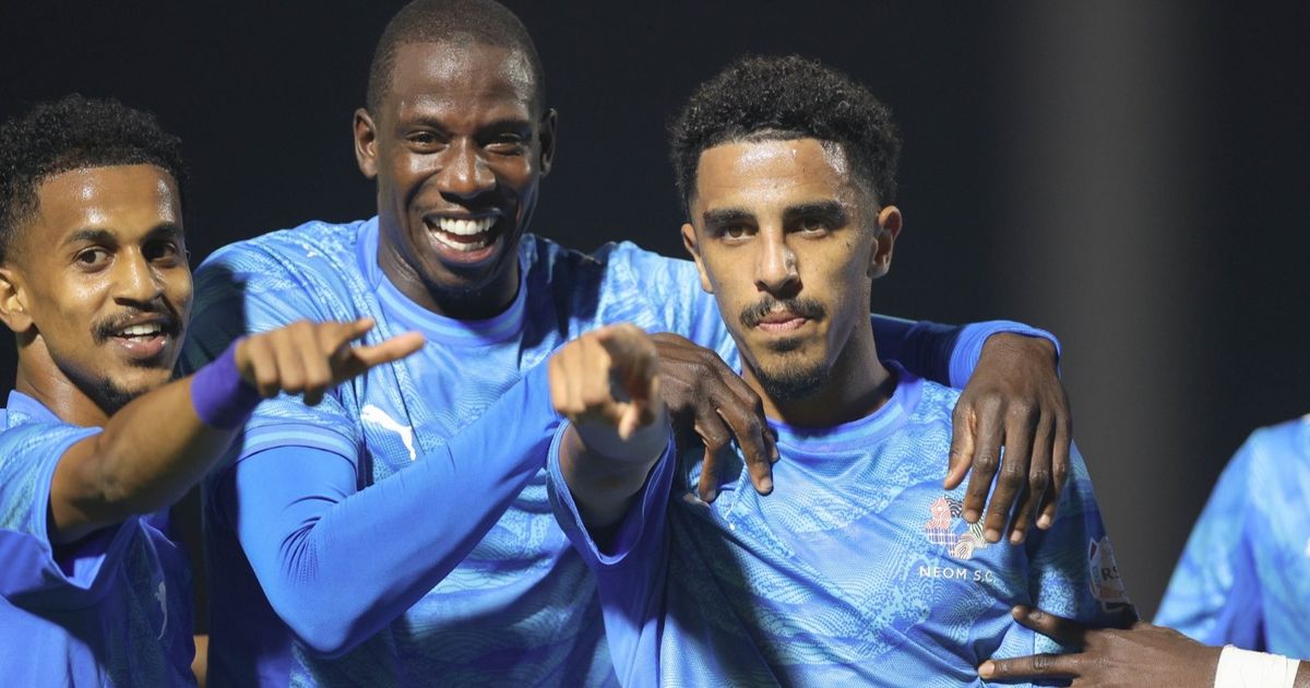 شاهد.. هدف عالمي يمنح نيوم فوزه الثاني في دوري روشن السعودي