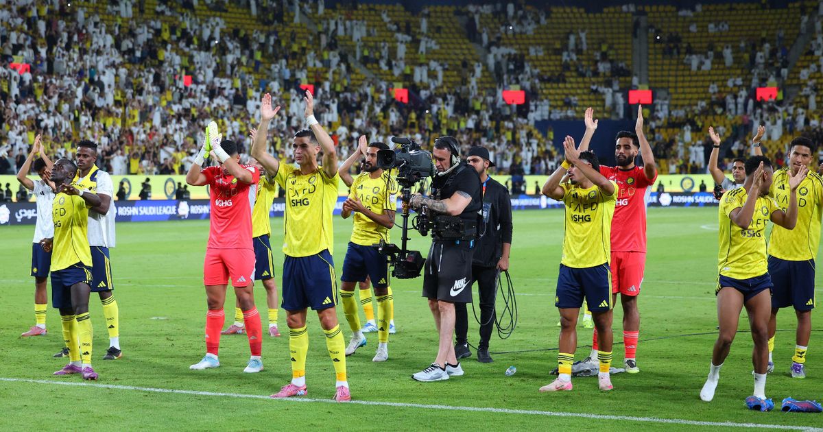 كريستيانو رونالدو يشكر جمهور النصر ويتعهّد بمواصلة “القتال”
