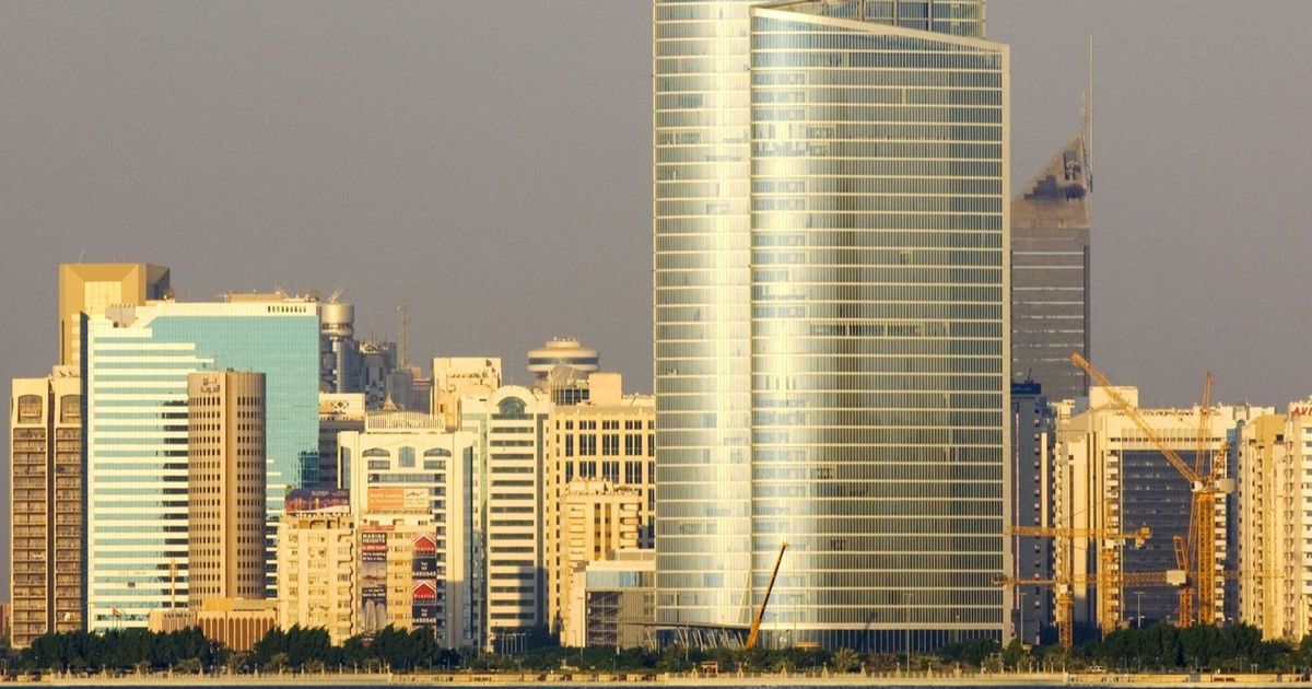 تحالف “KKR” يستحوذ على 45% من وحدة “سيمبرا” الأميركية للمرافق
