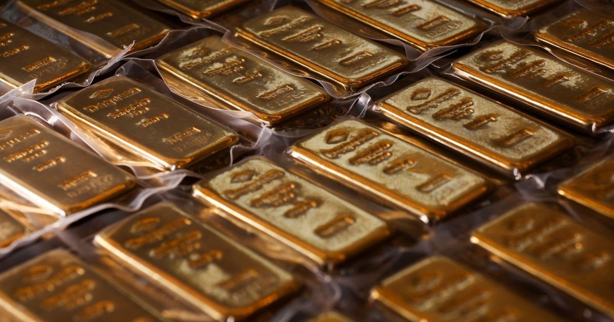 الذهب يبلغ مستوىً قياسياً جديداً وسط ضبابية السياسة الأميركية