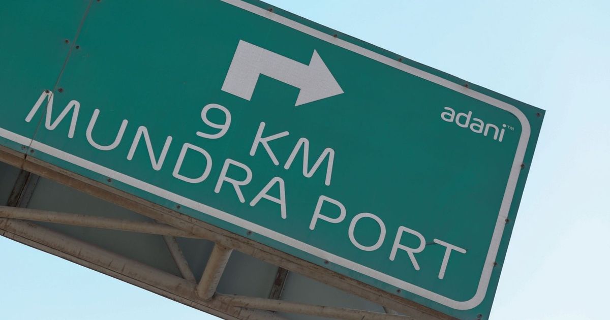 ناقلة نفط روسية خاضعة للعقوبات تقترب من ميناء “أداني” الهندي