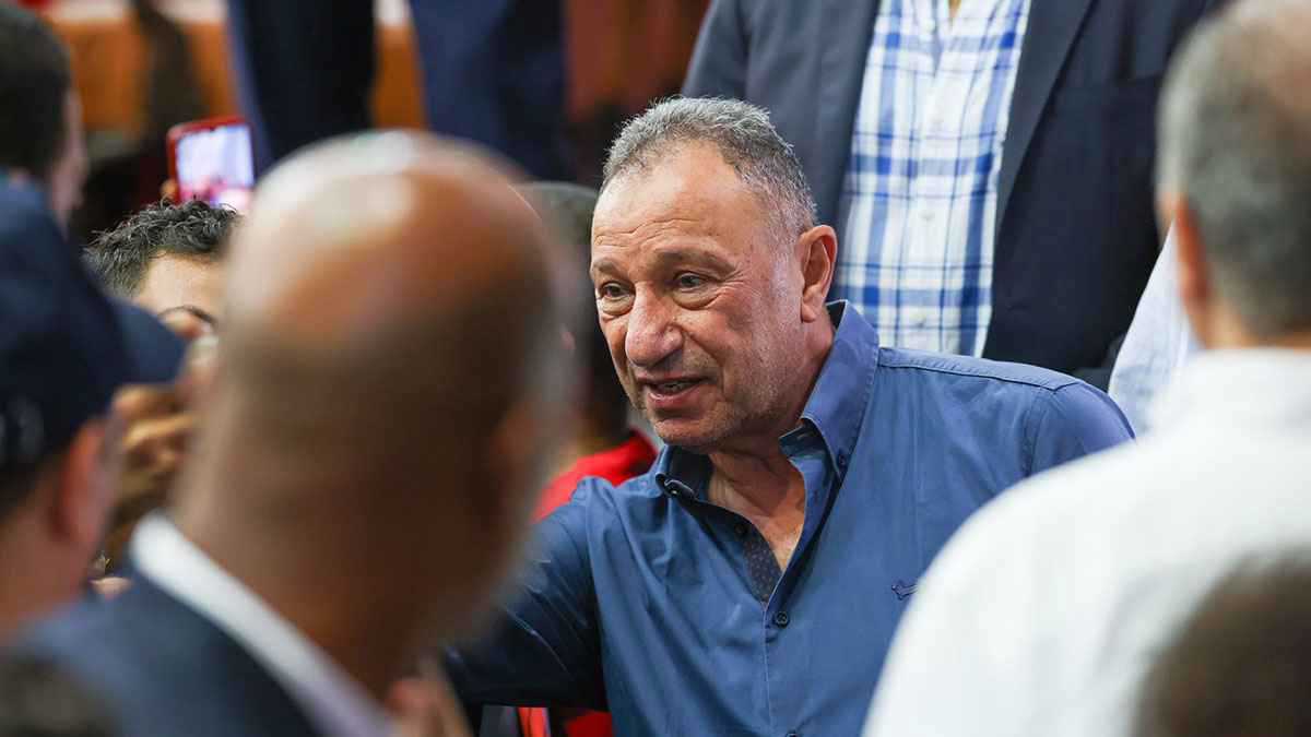 أتمنى أن يرحل الخطيب.. تصريحات صادمة من أسطورة الأهلي المصري (فيديو)