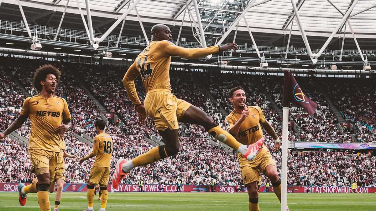 أحدهما مفاجأة.. ناديان فقط لم يخسرا في الدوري الإنجليزي هذا الموسم