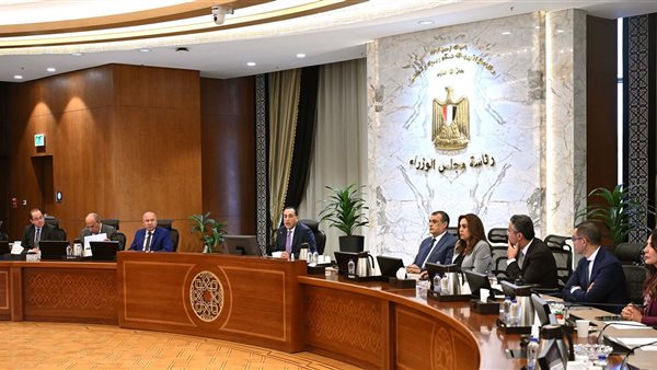 استراتيجية متكاملة لتحويل مصر إلى مركز إقليمي لصناعة الحديد والصلب