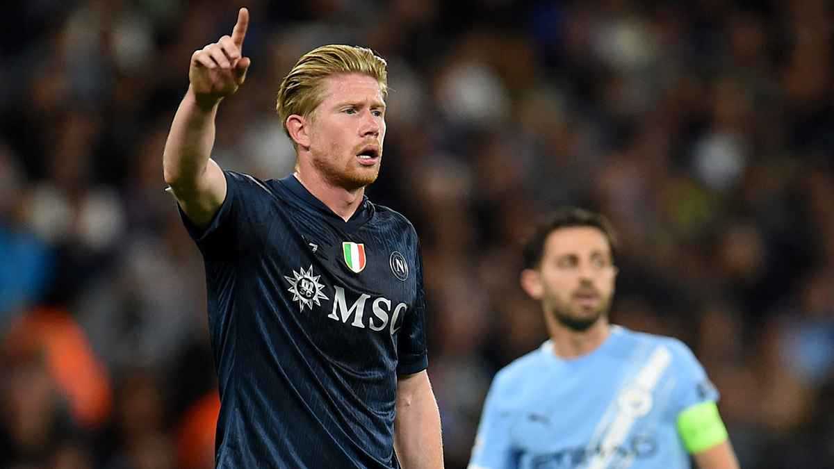 استقبال حافل من جماهير مانشستر سيتي لكيفين دي بروين (فيديو)