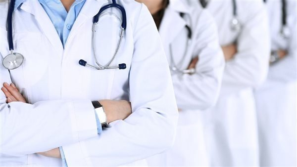 الصحة تكشف الحقيقة الكاملة وفاة الإعلامية عبير الأباصيري لم تكن بسبب المال 2 وزير الصحة عن مخاطر المهن الطبية