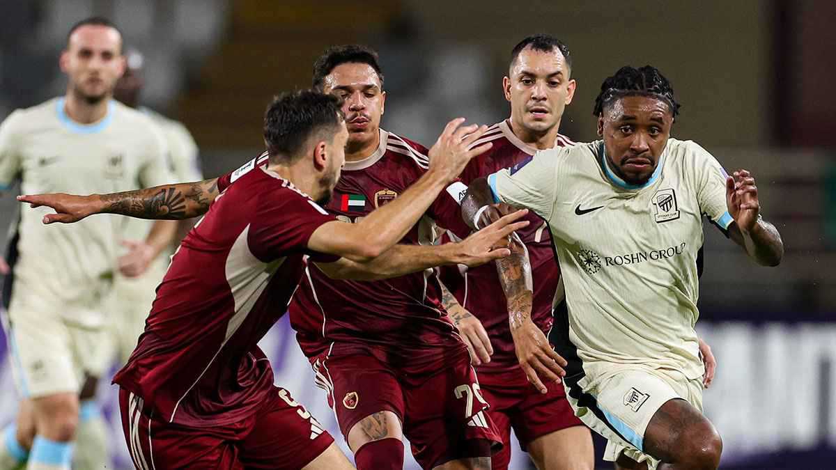 الظروف هي من جعلت الاتحاد بطلا.. بدر الصقري يفجر جدلا (فيديو)