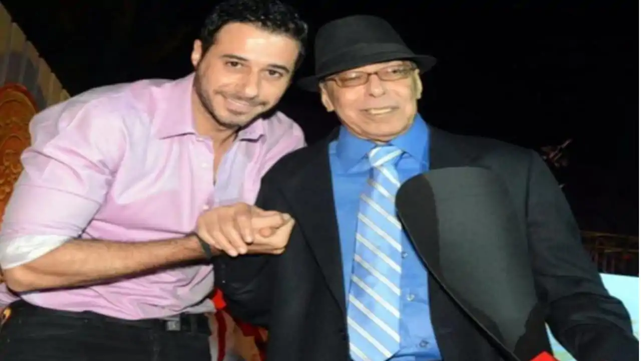 الفنان أحمد السعدني يوضح تفاصيل تلقيه خبر وفاة والده أسوأ حاجة في الدنيا 2 أحمد السعدني ووالده صلاح السعدني