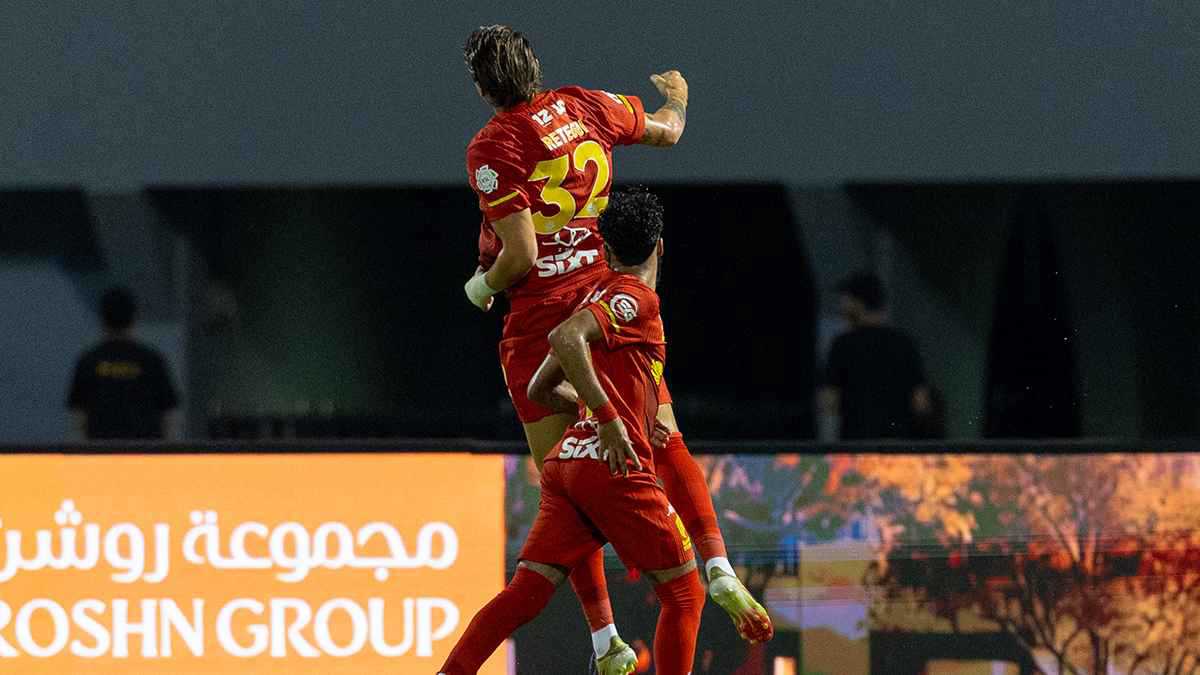 القادسية يتصدر جدول ترتيب الدوري السعودي “مؤقتا” بفوزه على الخليج