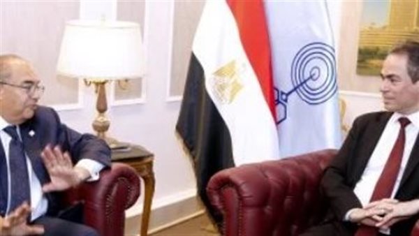 “المسلماني” يستقبل محمود محيى الدين قبيل بدء صالون ماسبيرو الثقافي