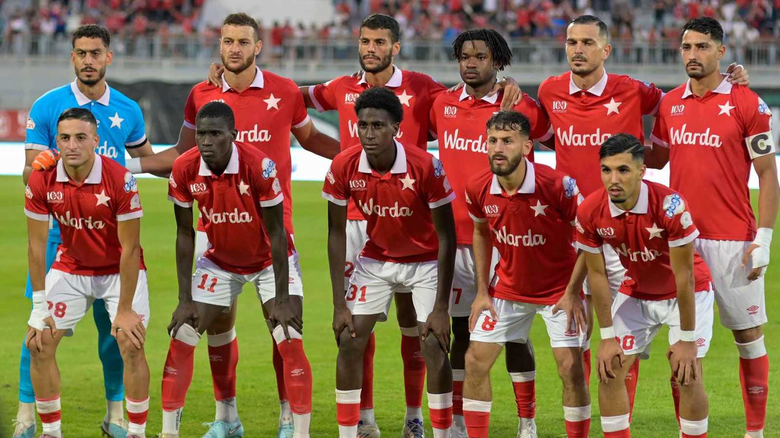 النجم الساحلي التونسي يفاوضا نجما جزائريا كبيرا لتدريب الفريق