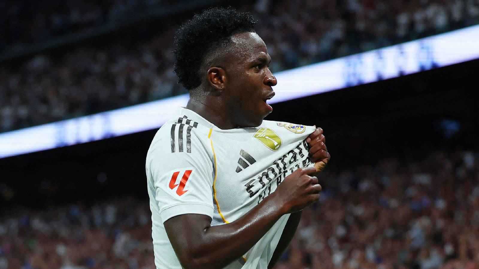 بعد مبابي.. فينيسيوس يتلقى “ضربة” من زميله البرازيلي في ريال مدريد