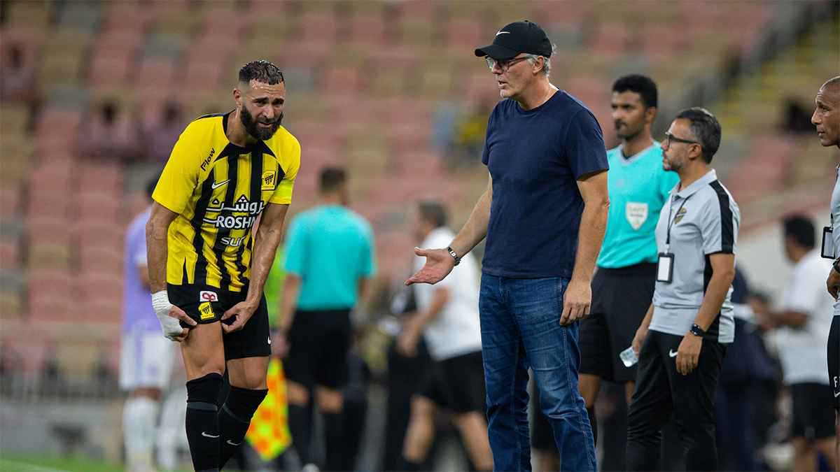 بلان يكشف موقف بنزيما من مباراة الاتحاد والنصر في الدوري السعودي