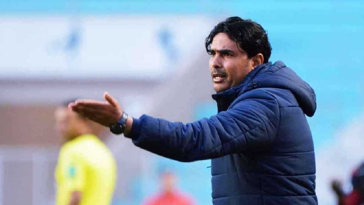 رسمياً.. النجم الساحلي يطيح بمدربه لسعد الدريدي بعد مفاجأة شبيبة القيروان