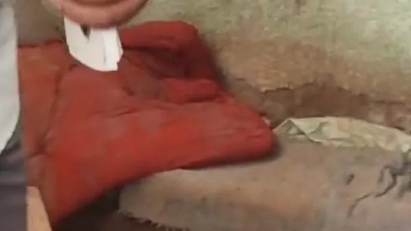 القصة بالكامل لـ سرداب مكتب صحة دشنا في قنا والقبض على 4 موظفين وكشف كلمة السر