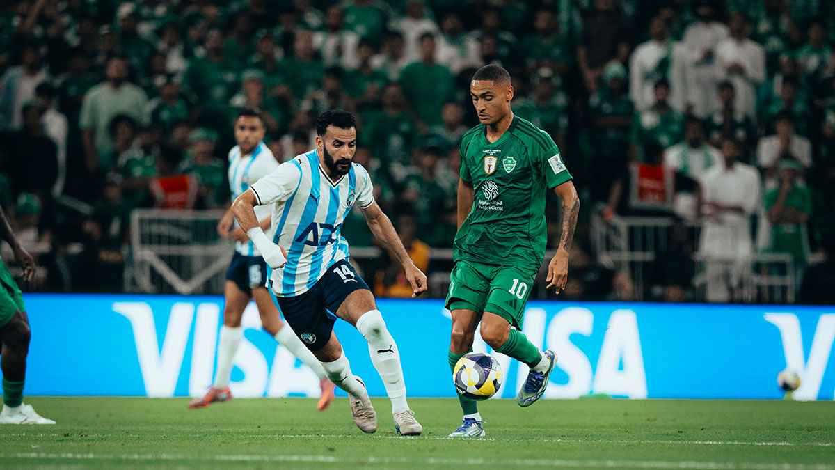 مباراة الهلال السبب.. متحدث الأهلي السعودي يكشف سر الخسارة أمام بيراميدز (فيديو)