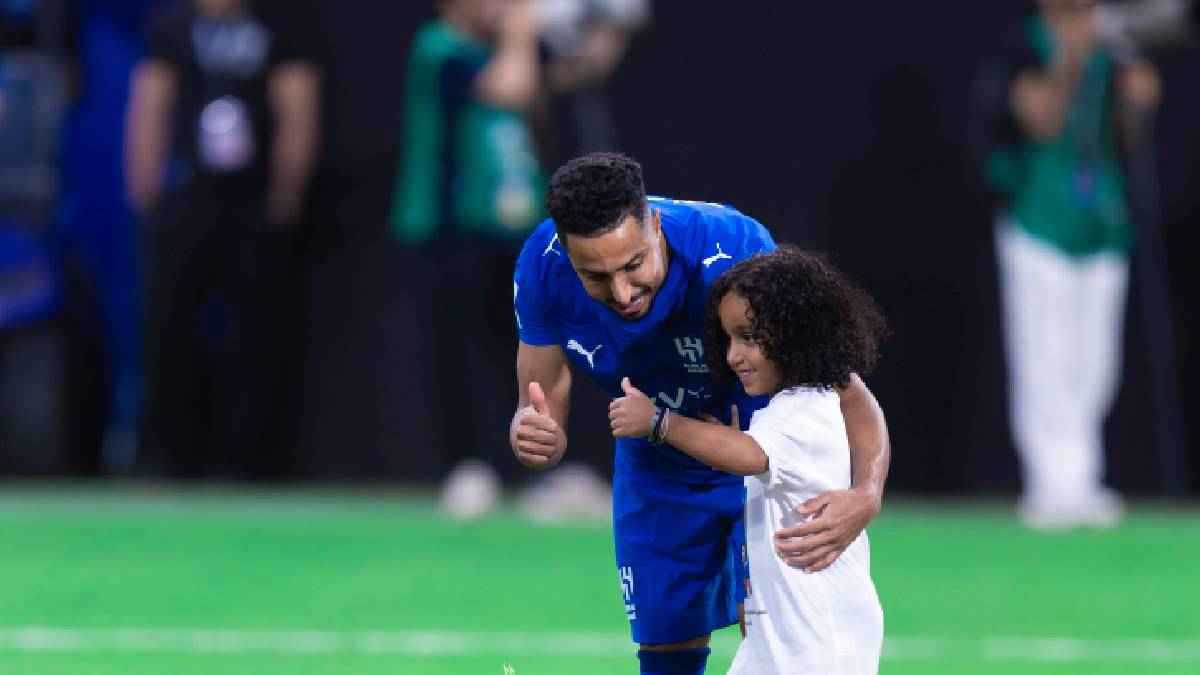 محمد سالم الدوسري يسجل و”يخلط” على طريقة والده (فيديو)