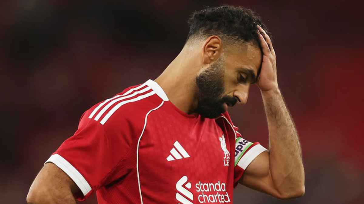 محنة محمد صلاح الكبرى.. لماذا تحول الملك إلى “شبح”؟
