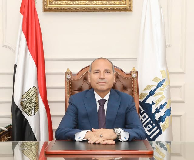 خطة شاملة لتطوير وسط القاهرة .. المحافظ يعلن تحويل شوارع رئيسية لمناطق مشاة