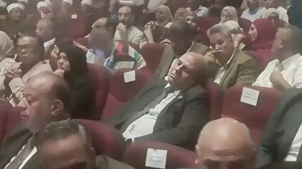 الصورة المتداولة لوكيل وزارة التعليم في مصر هاني عنتر
